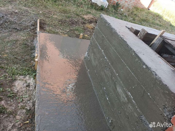 Фундамент, отмостка,забор,крыльцо. Погреб