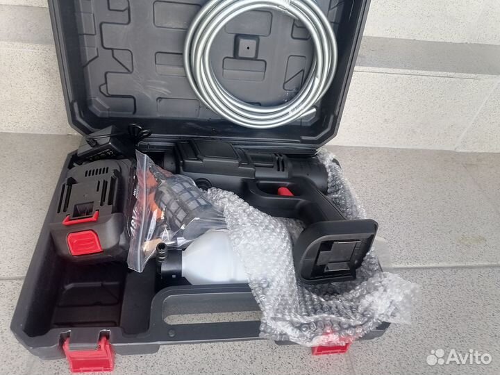 Аккумуляторный пистолет для мойки