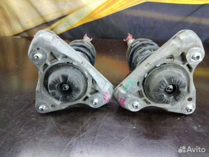 Амортизаторы передние Audi A4 B7 S-line 1BE 2733