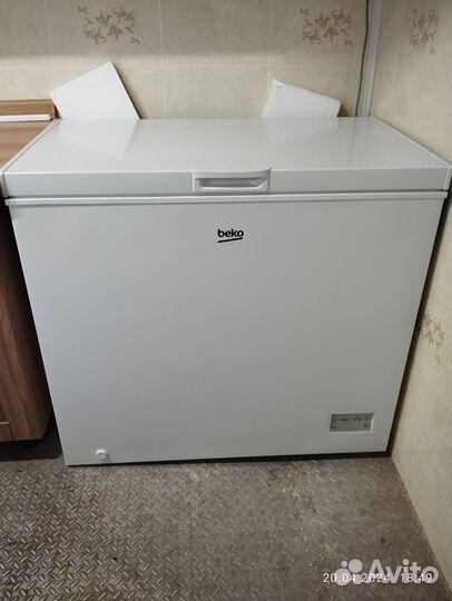 Морозильный ларь Веко С F200WN белый