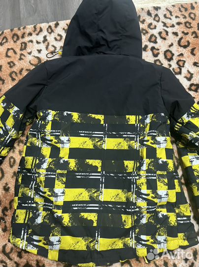Куртка зима осень весна новая на 10-12 лет