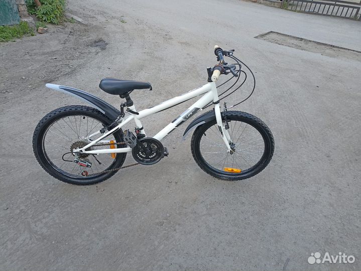 Велосипед горный подростковый 20