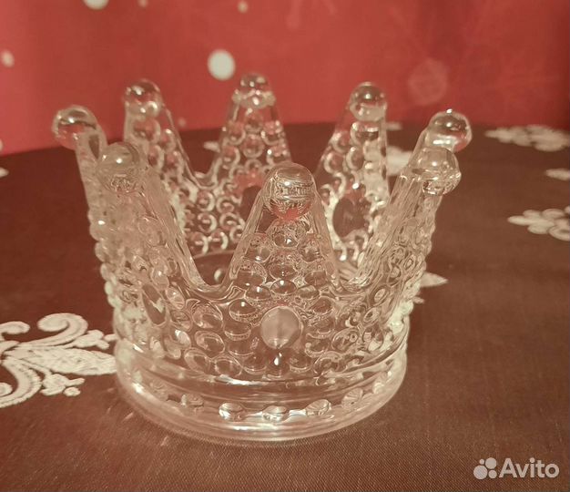 Кружки, вазочка корона