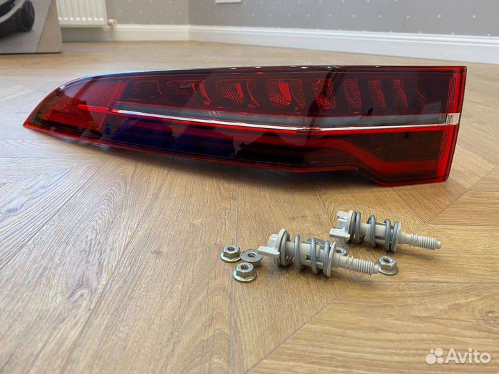 Фонарь задний/ левый /внешний I-Pace X590