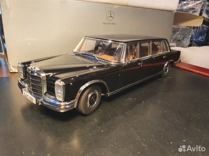 1:18 Autoart Mercedes 600 W100 Pullman LWB Black