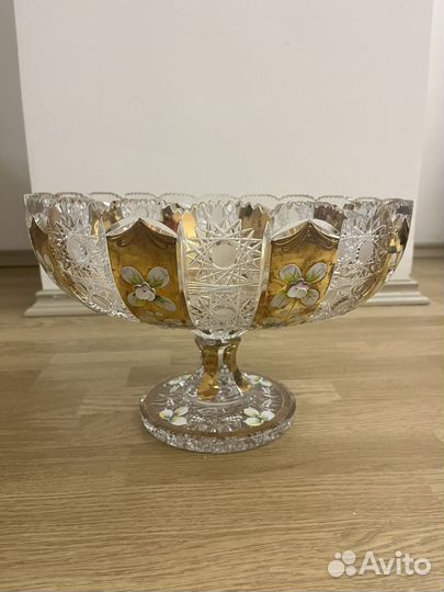 Ваза хрустальная