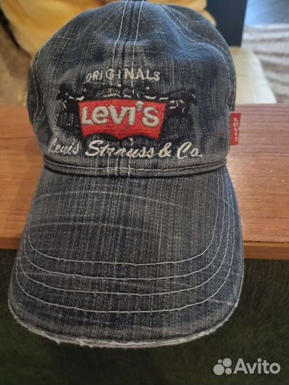 Бейсболка Levis