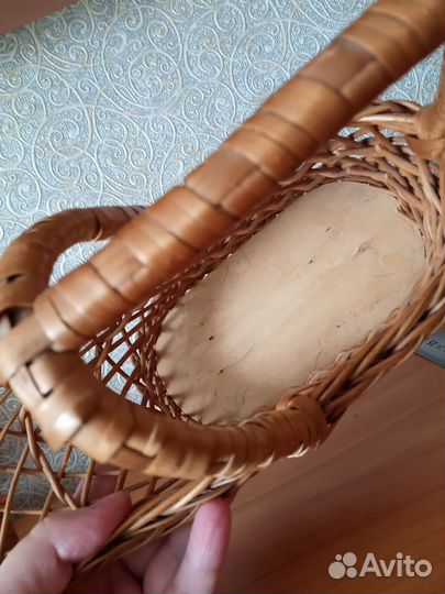 Плетёная корзина для вина