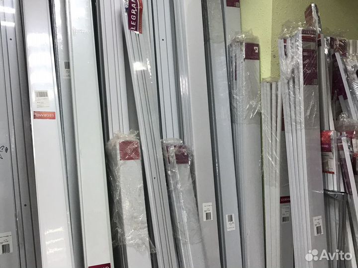 Потолочный карниз