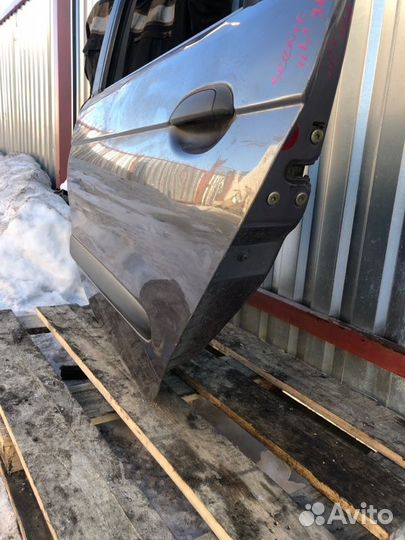 Дверь задняя левая Renault Scenic 2002