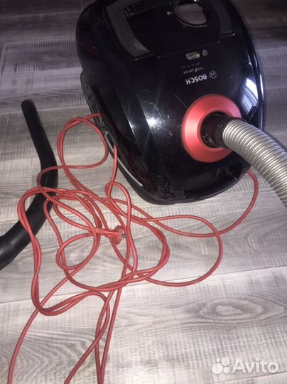 Пылесос Bosch 2500 W