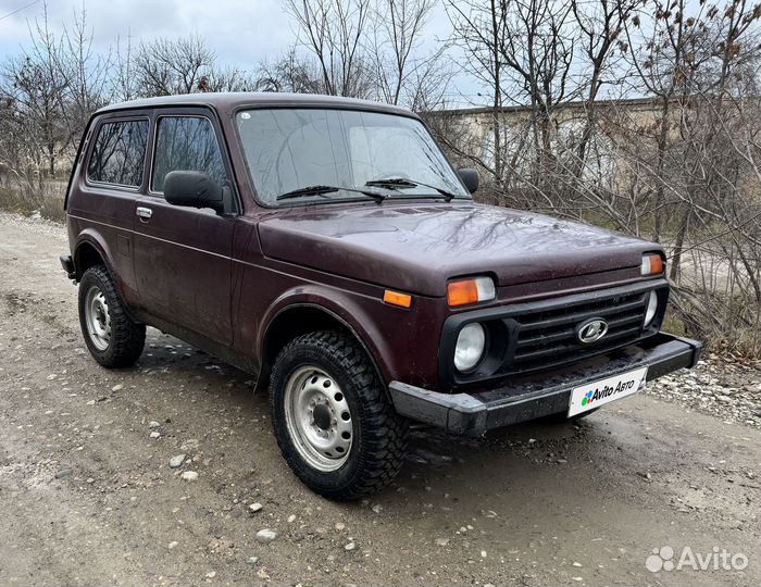 LADA 4x4 (Нива) 1.7 МТ, 2009, 290 000 км