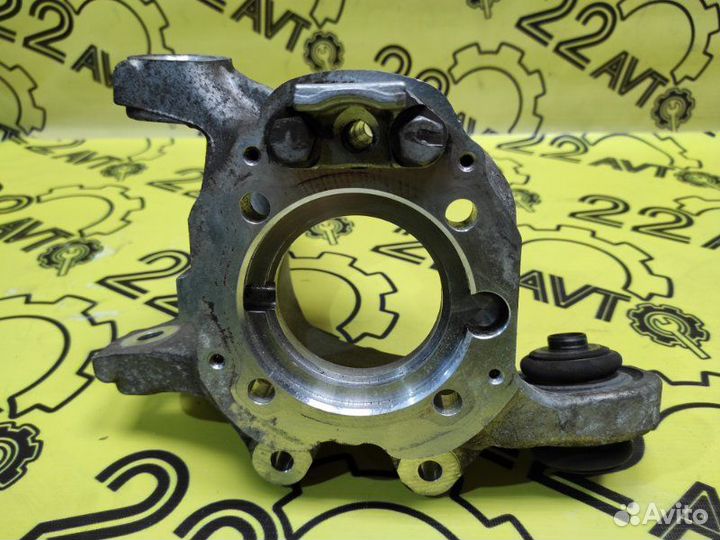 Цапфа (поворотный кулак) задняя правая Bmw X5 E70