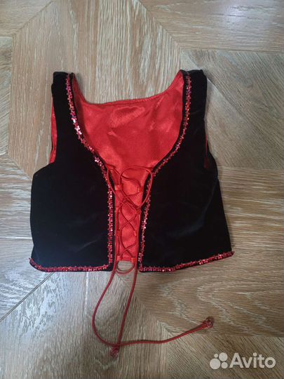 Костюм красной шапочки