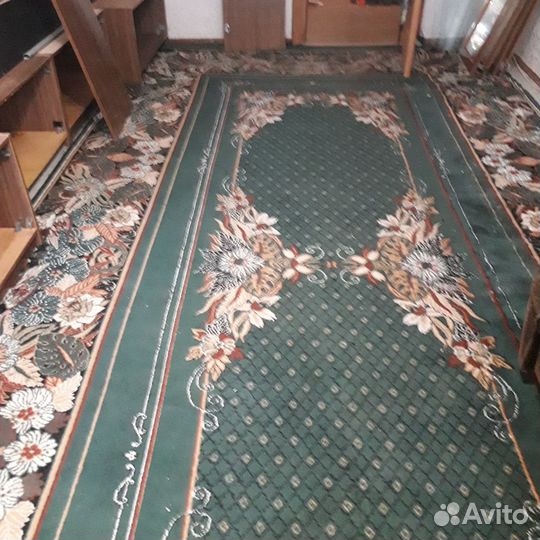 Отдам бесплатно ковер
