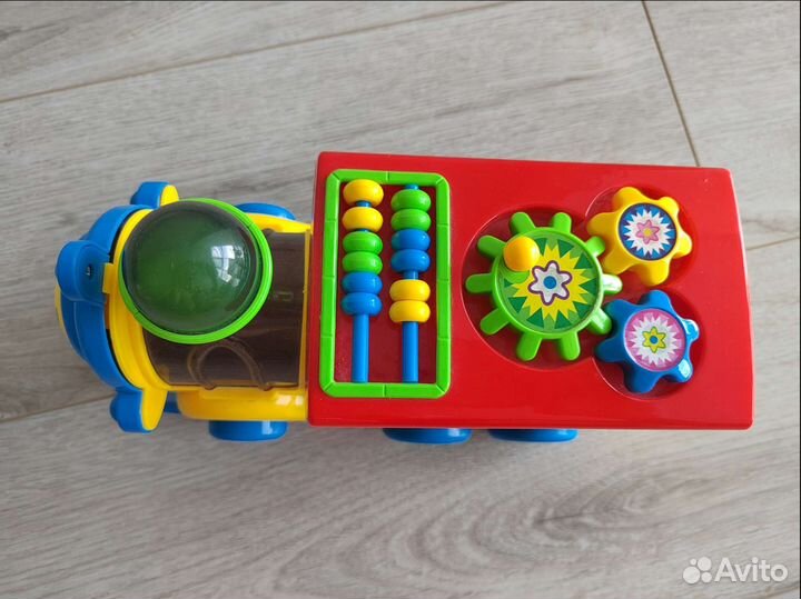 Развивающая игрушка Паровозик