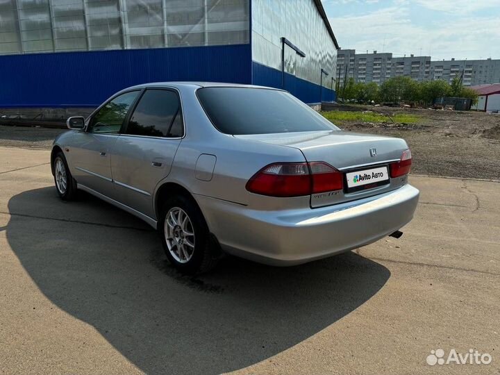 Honda Accord 2.3 AT, 2000, 350 000 км