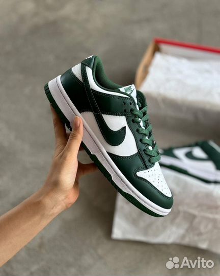 Кроссовки Nike Dunk Low Retro 