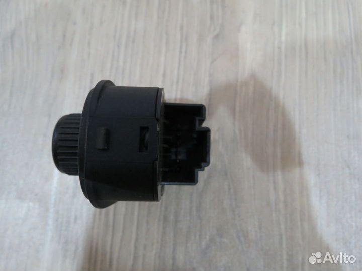 Блок управления зеркалами Volkswagen Passat B6