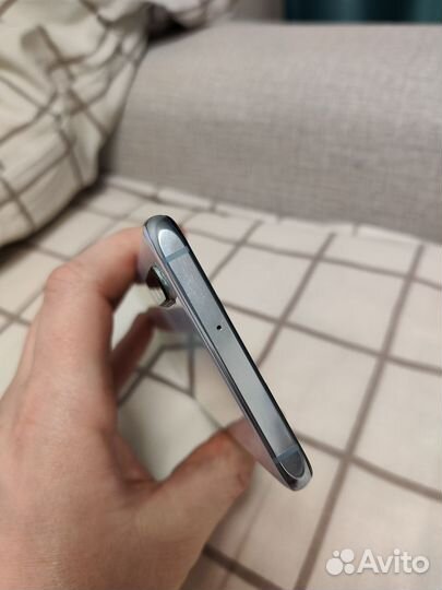 HUAWEI P30, 8/64 ГБ