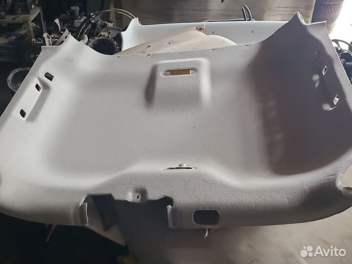 Обивка потолка largus