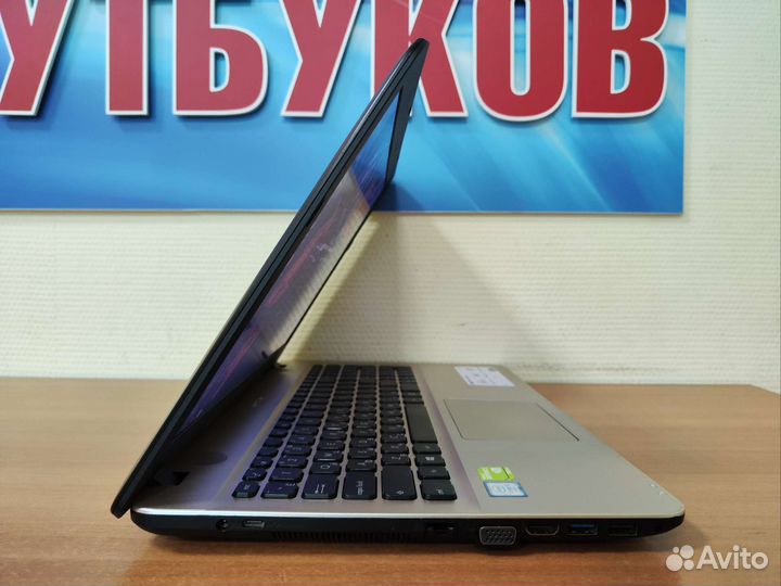 Свежий легкий игровой ноутбук Asus / Full / ssd500
