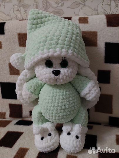 Вязаные игрушки зайка