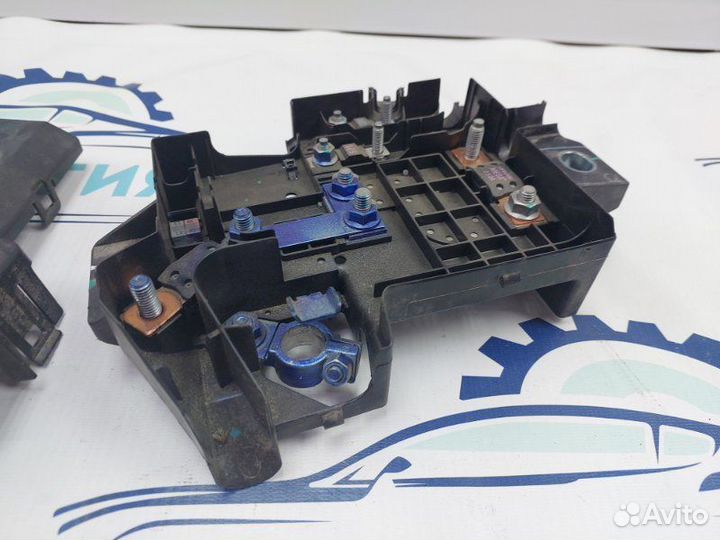 Плюсовая клемма Geely Monjaro JLH-4G20TDB 2022