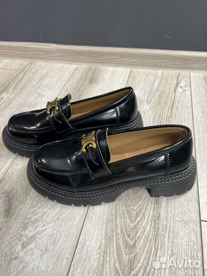 Лоферы женские 37 размер новые