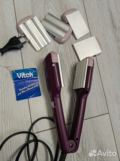 Выпрямитель для волос новый