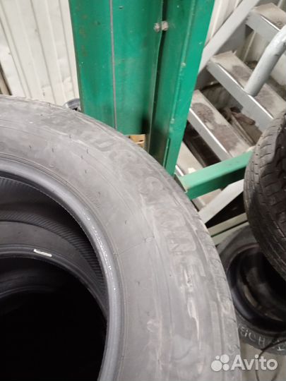 Bridgestone Alenza 001 285/60 R18