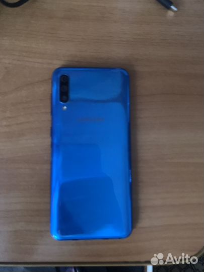 Samsung Galaxy A50, 4/64 ГБ