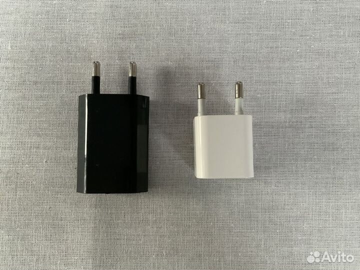 Адаптер питания 1А черный и белый
