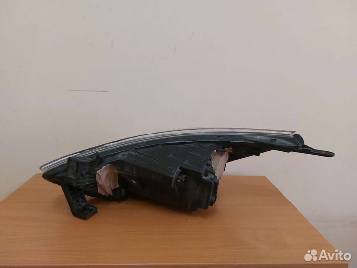 Фара правая Hyundai Solaris 1