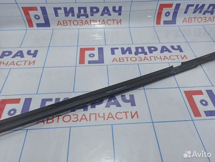 Накладка стекла заднего правого Chery Tiggo T11 T116203220