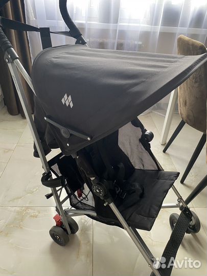 Прогулочная коляска трость maclaren