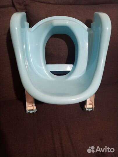 Стульчик на унитаз детский