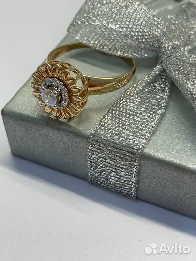 Кольцо золотое новое