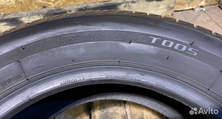 Bridgestone Turanza T005 215/55 R16