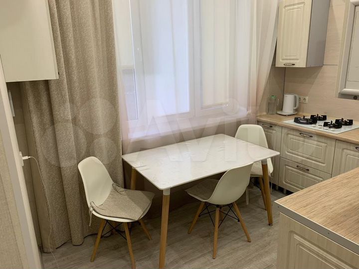 2-к. квартира, 53 м², 3/13 эт.