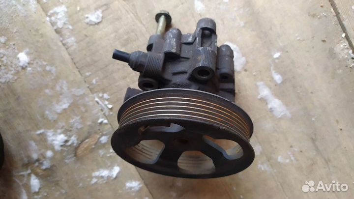 Гидроусилитель Toyota Corolla