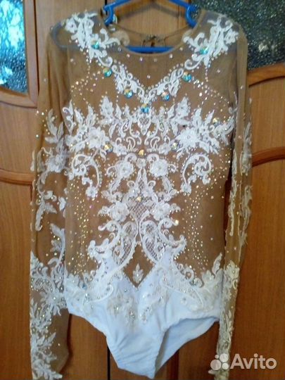 Костюм для художественной гимнастики