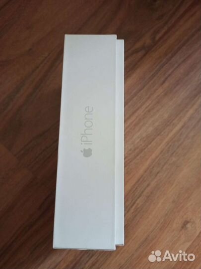 Коробка от iPhone