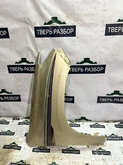 Крыло переднее правое Toyota Land Cruiser 200