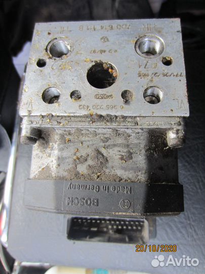 Блок ABS на Фольксваген Транспортер Т4