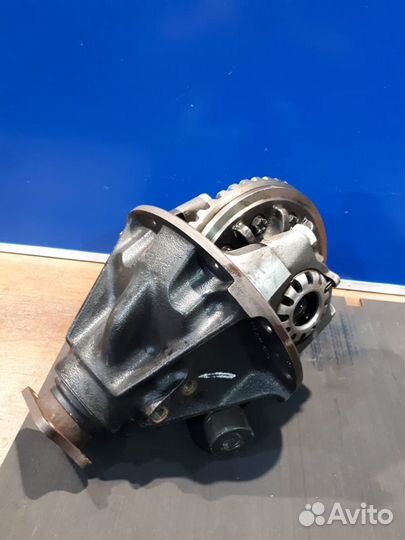 Задний редуктор Land Rover Defender