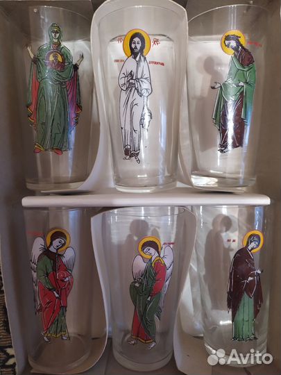 Набор стаканов