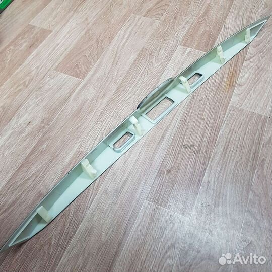 Молдинг багажника Ford Focus 2 хэтч рестайл