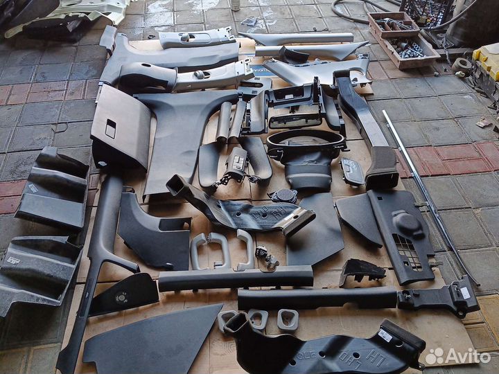 Пластик заглушки накладки салона KIA sportage 4