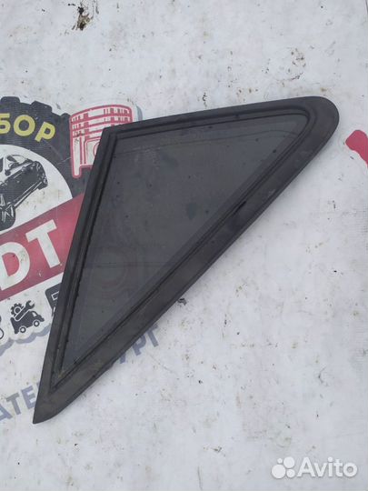 Стекло двери задней правой (форточка) Daewoo Nexia